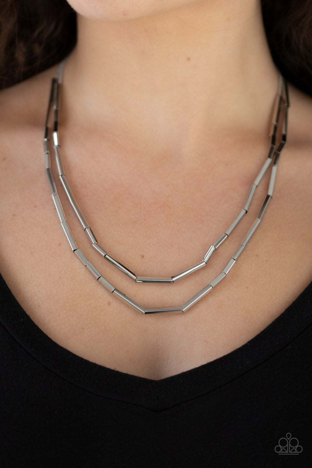 Paparazzi ♥ A Pipe Dream - Silver ♥  Necklace