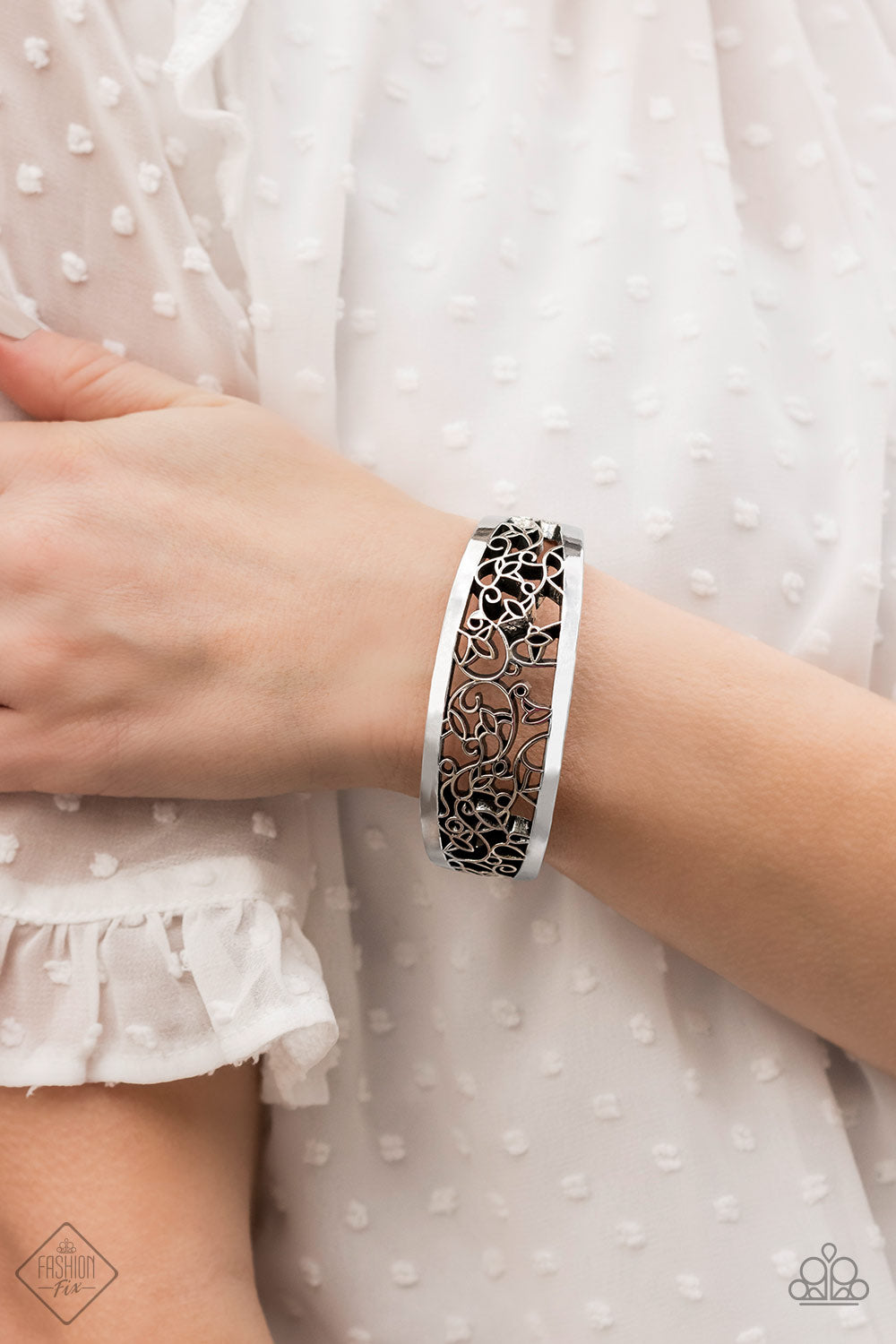 Paparazzi ♥ Vine Garden - Silver ♥  Bracelet