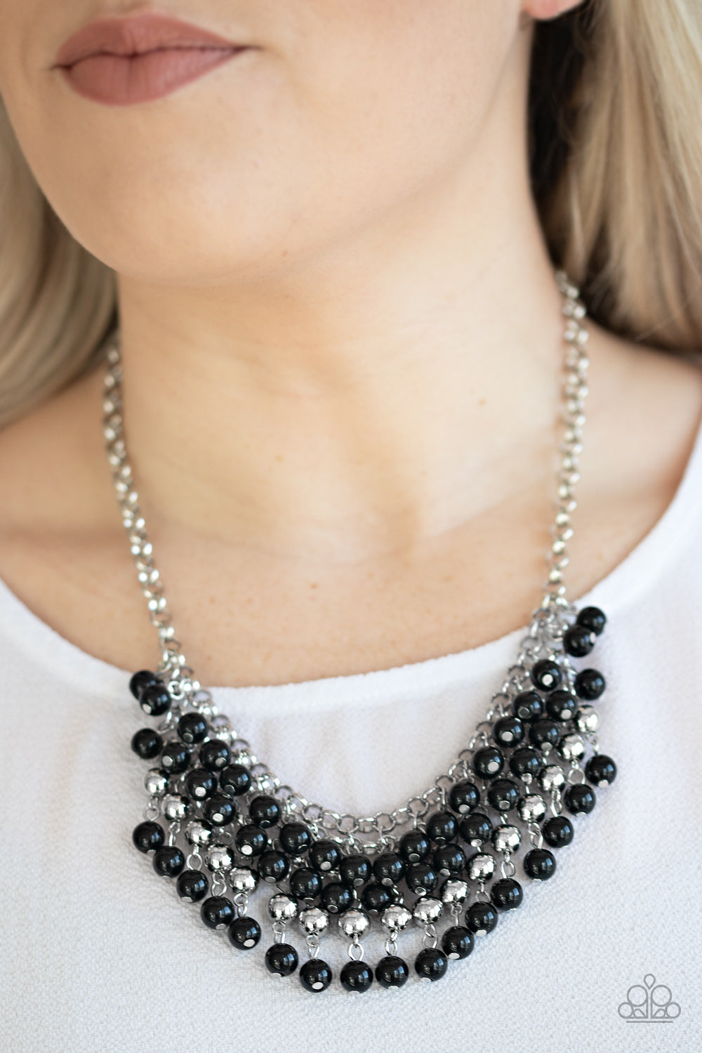 Paparazzi ♥ Jubilant Jingle - Black ♥  Necklace