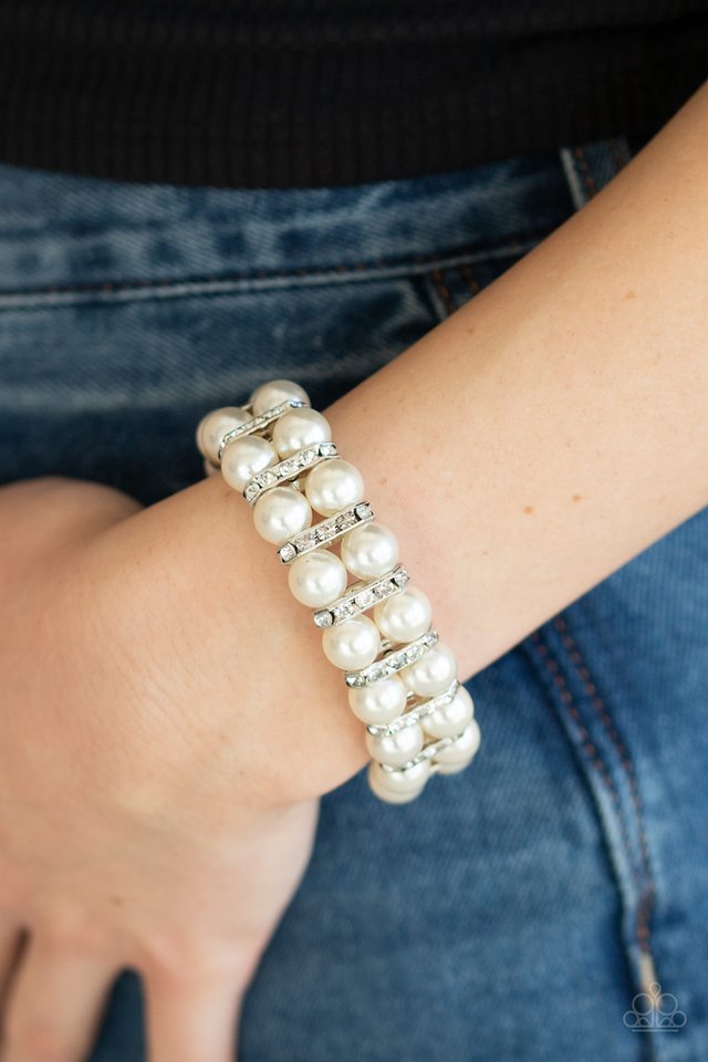 Paparazzi ♥ Glowing Glam - White ♥ Bracelet
