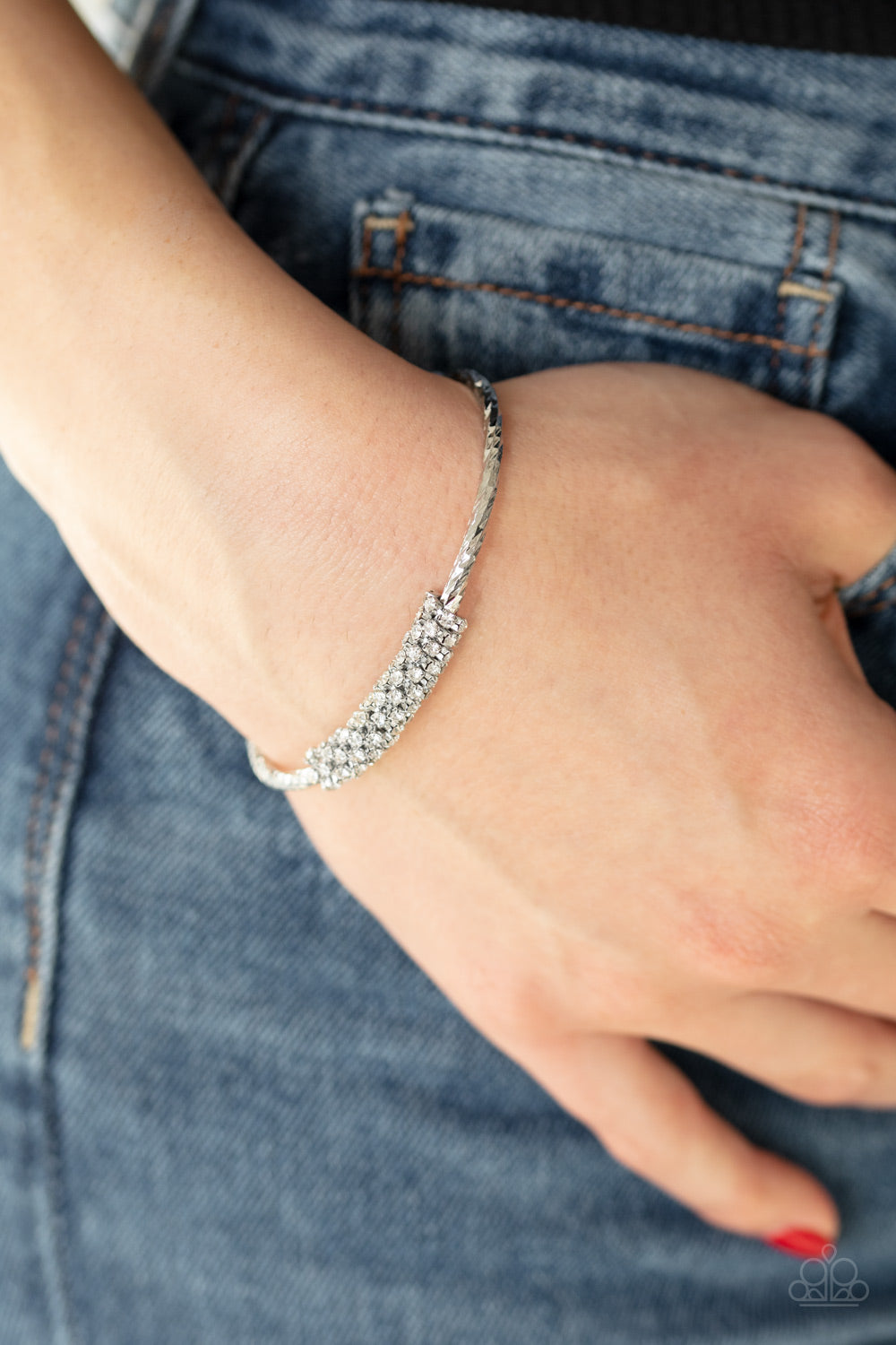 Paparazzi ♥ Twinkling Twist - White ♥  Bracelet