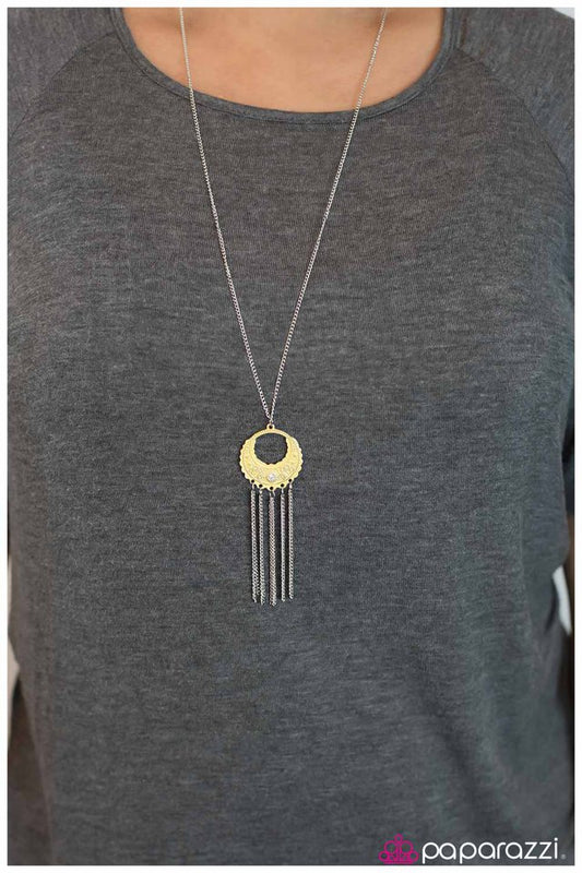 hanging-on-every-word-yellow-p2wh-ywxx-001qk