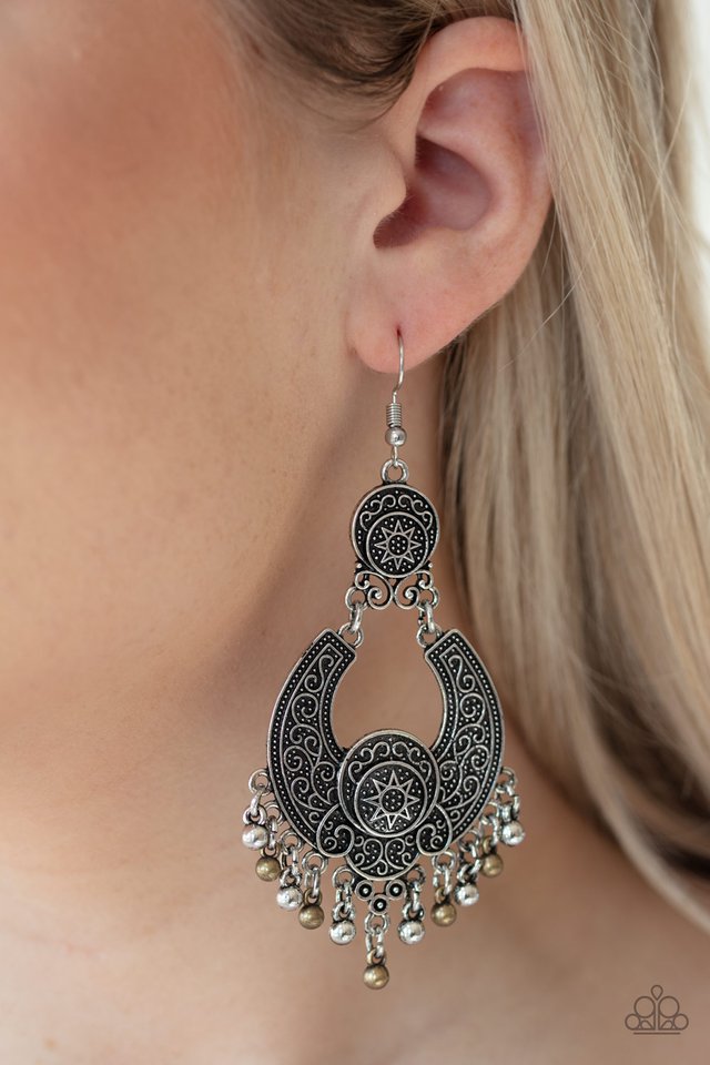 Paparazzi ♥ Sunny Chimes - Multi ♥ Earrings