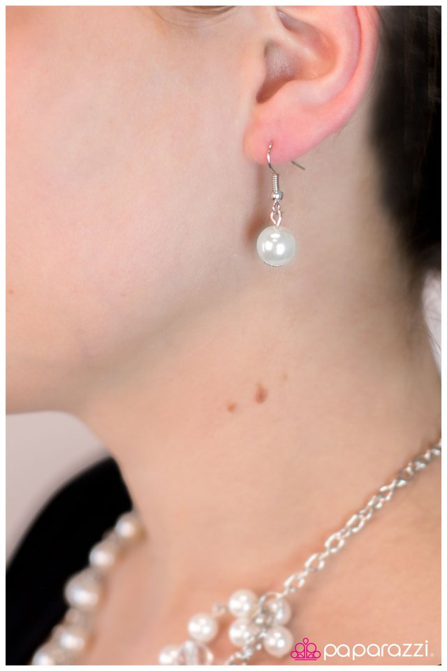 Paparazzi ♥ High Society - White ♥ Necklace