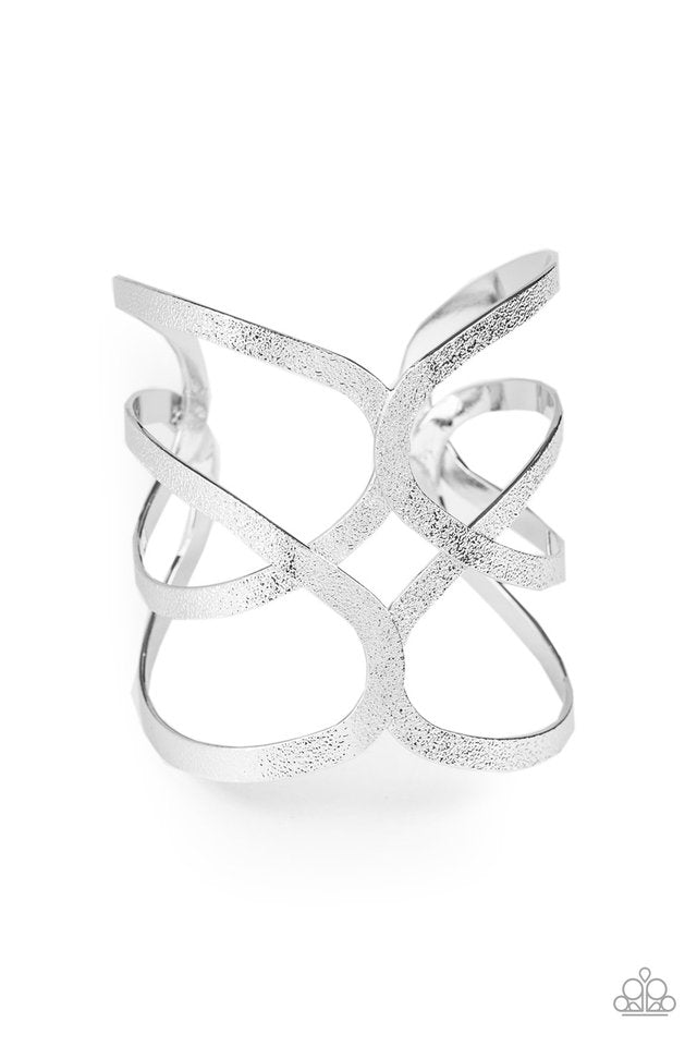 crossing-the-finish-line-silver-p9re-svxx-242xx