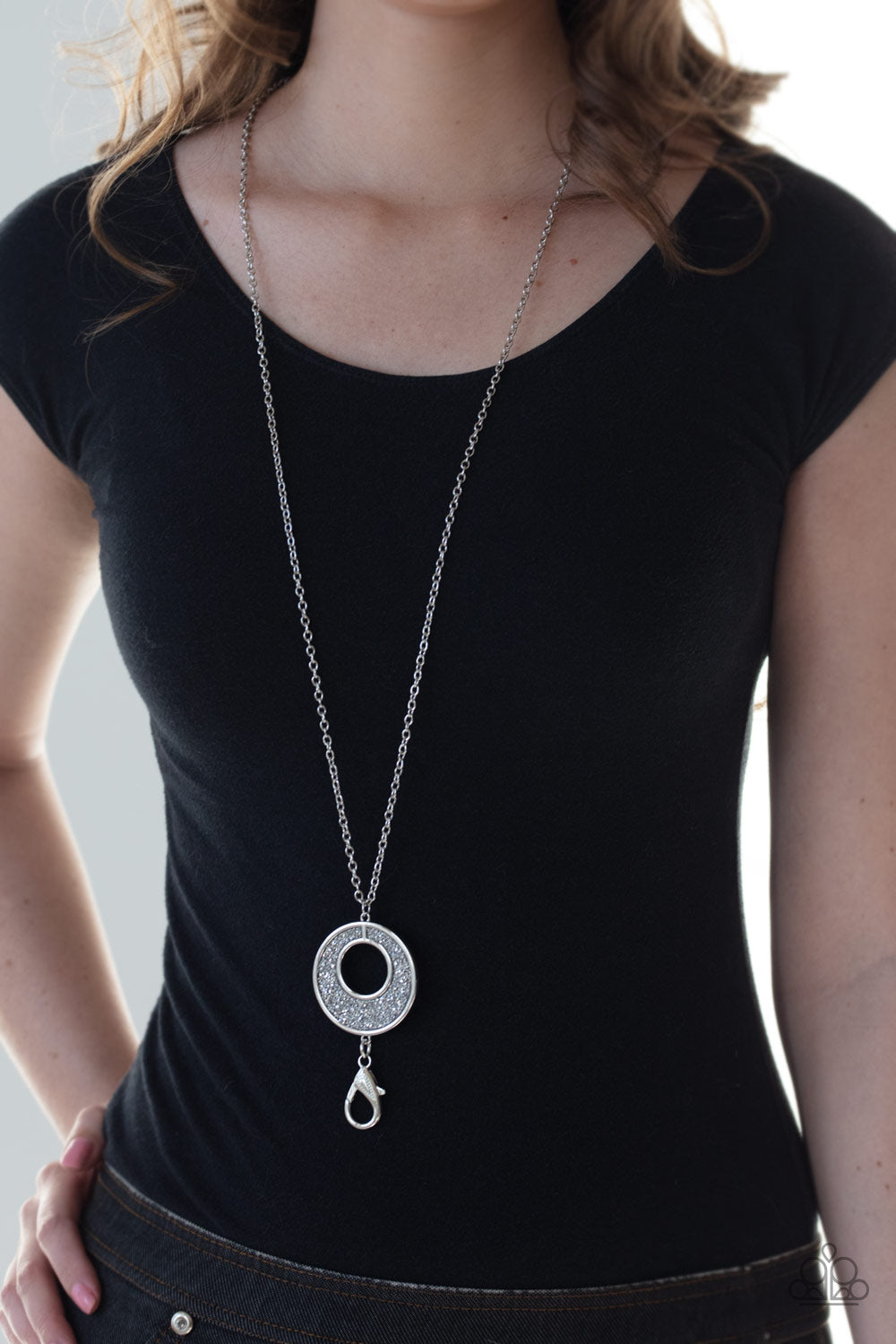 Paparazzi ♥ Glitzy Glow - Silver ♥  Lanyard