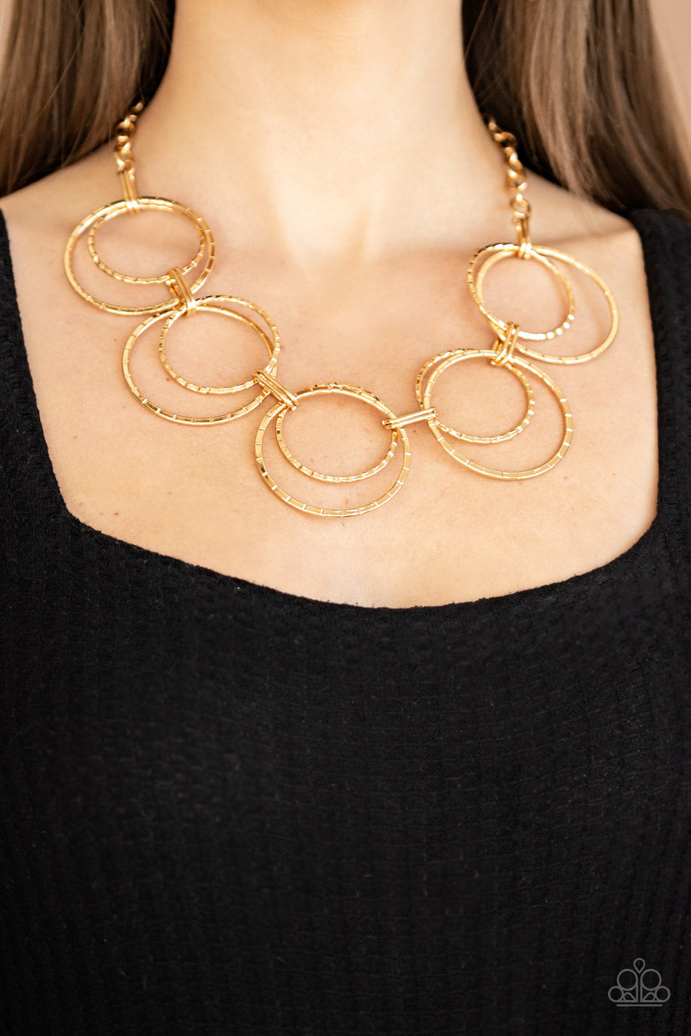 Paparazzi ♥ Radiant Revolution - Gold ♥  Necklace