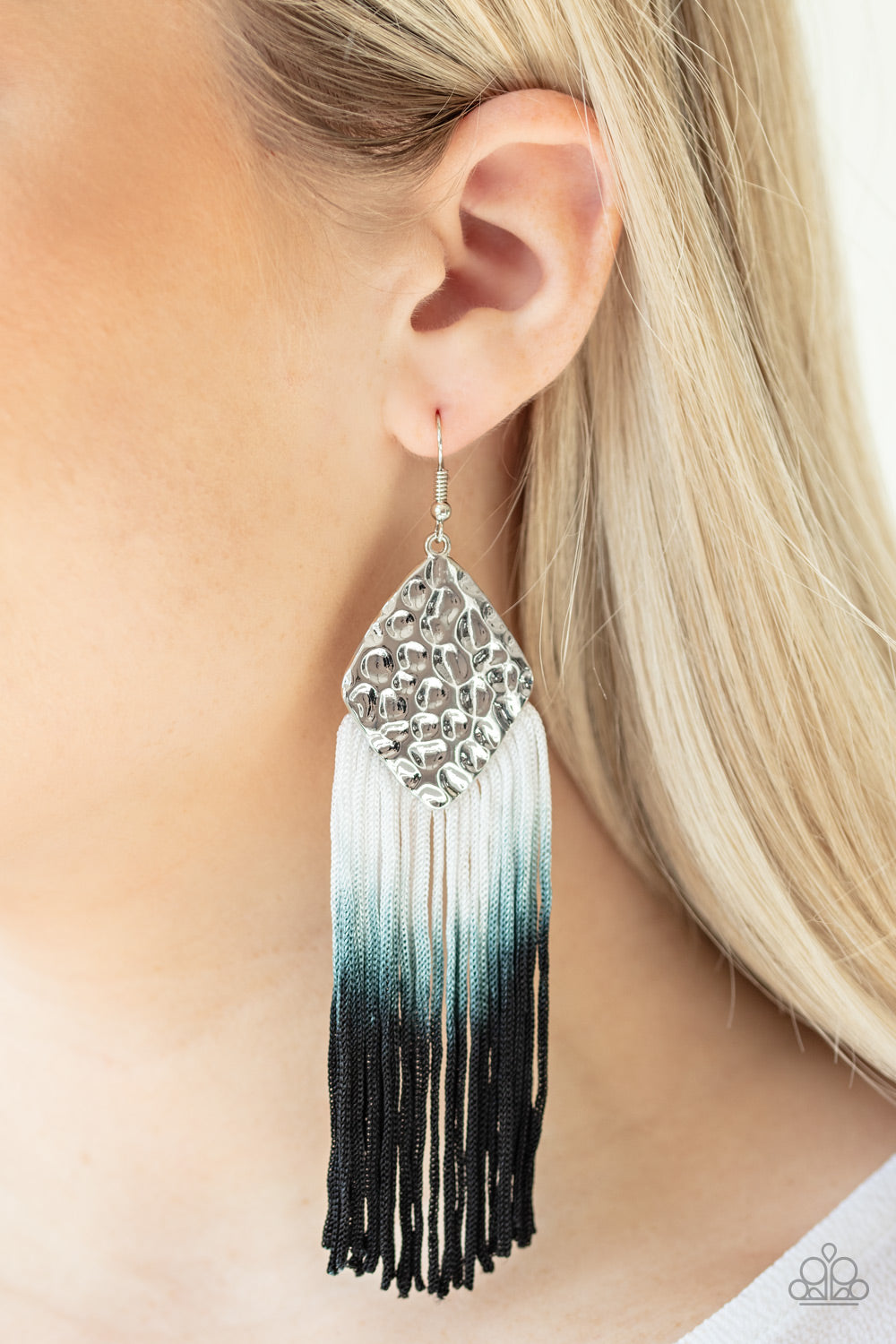 Paparazzi ♥ Dip In - Black ♥  Earrings