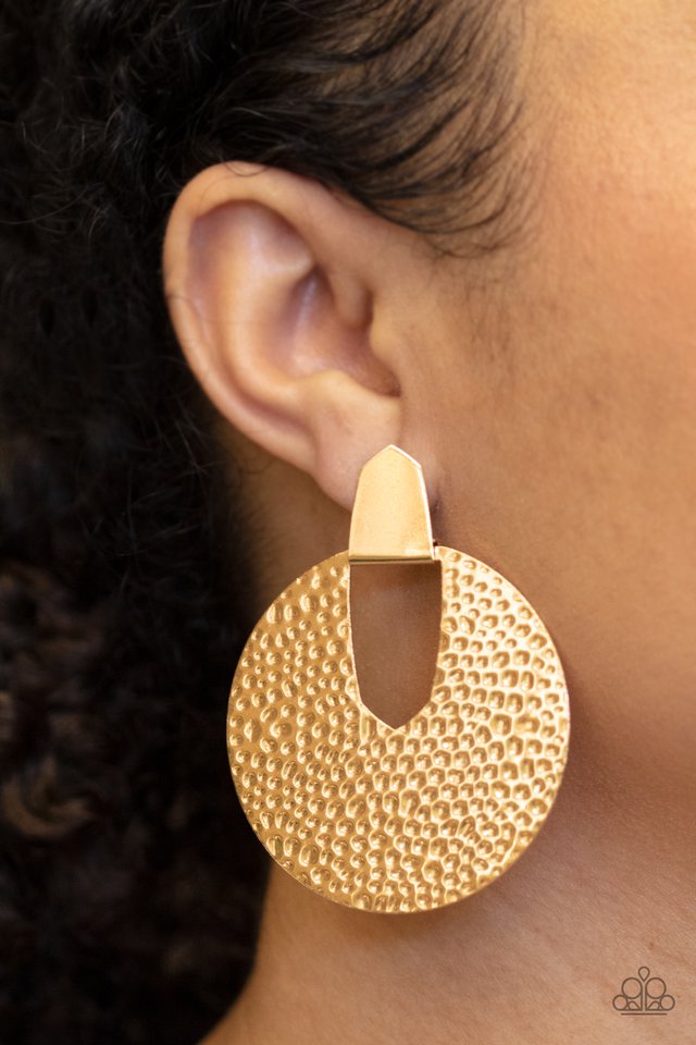 Paparazzi ♥ Bold Intentions - Gold ♥ Post Earrings