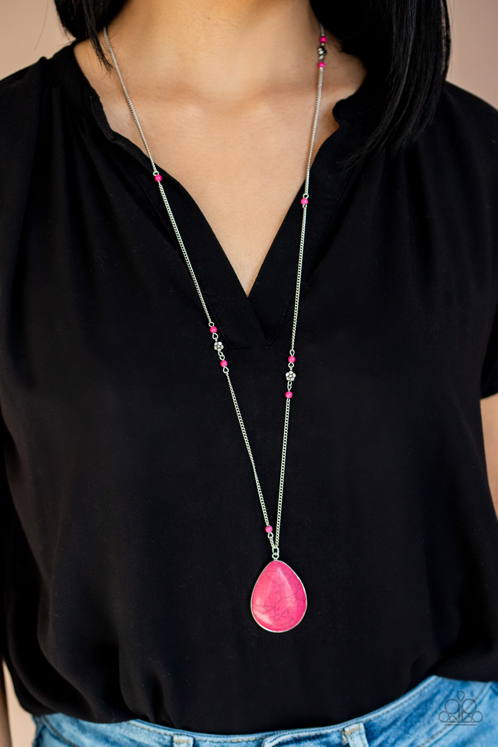 Paparazzi ♥ Desert Meadow - Pink ♥  Necklace