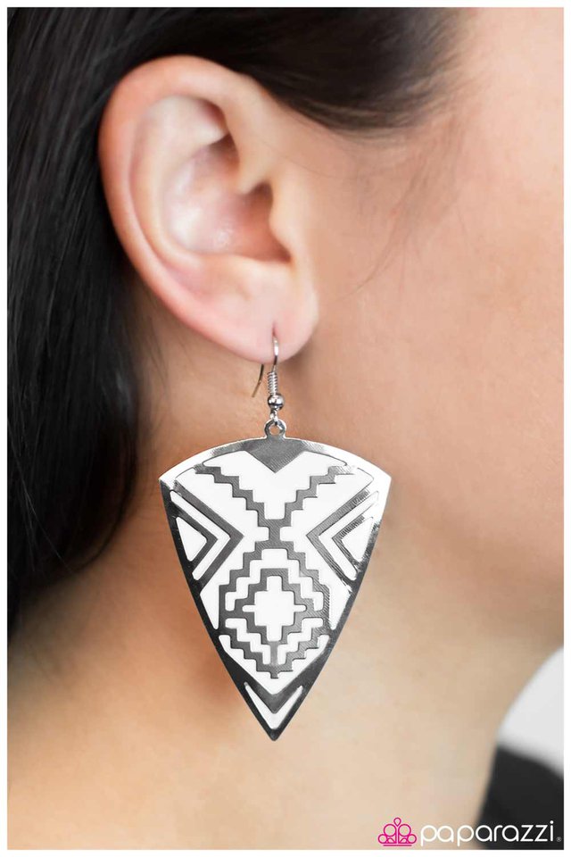 land-of-the-lost-white-p5tr-wtxx-020xx