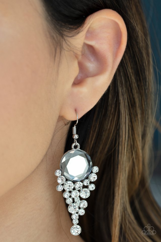 Paparazzi ♥ Elegantly Effervescent - Silver ♥ Earrings