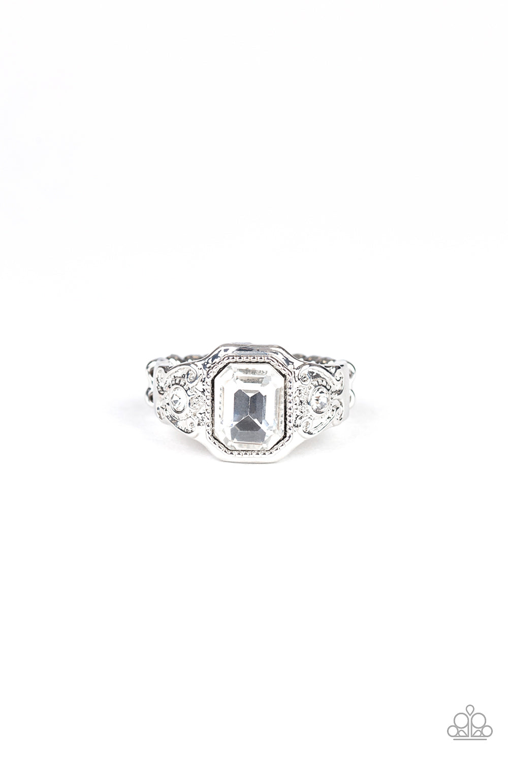 out-for-the-countess-white-p4re-wtxx-377xx