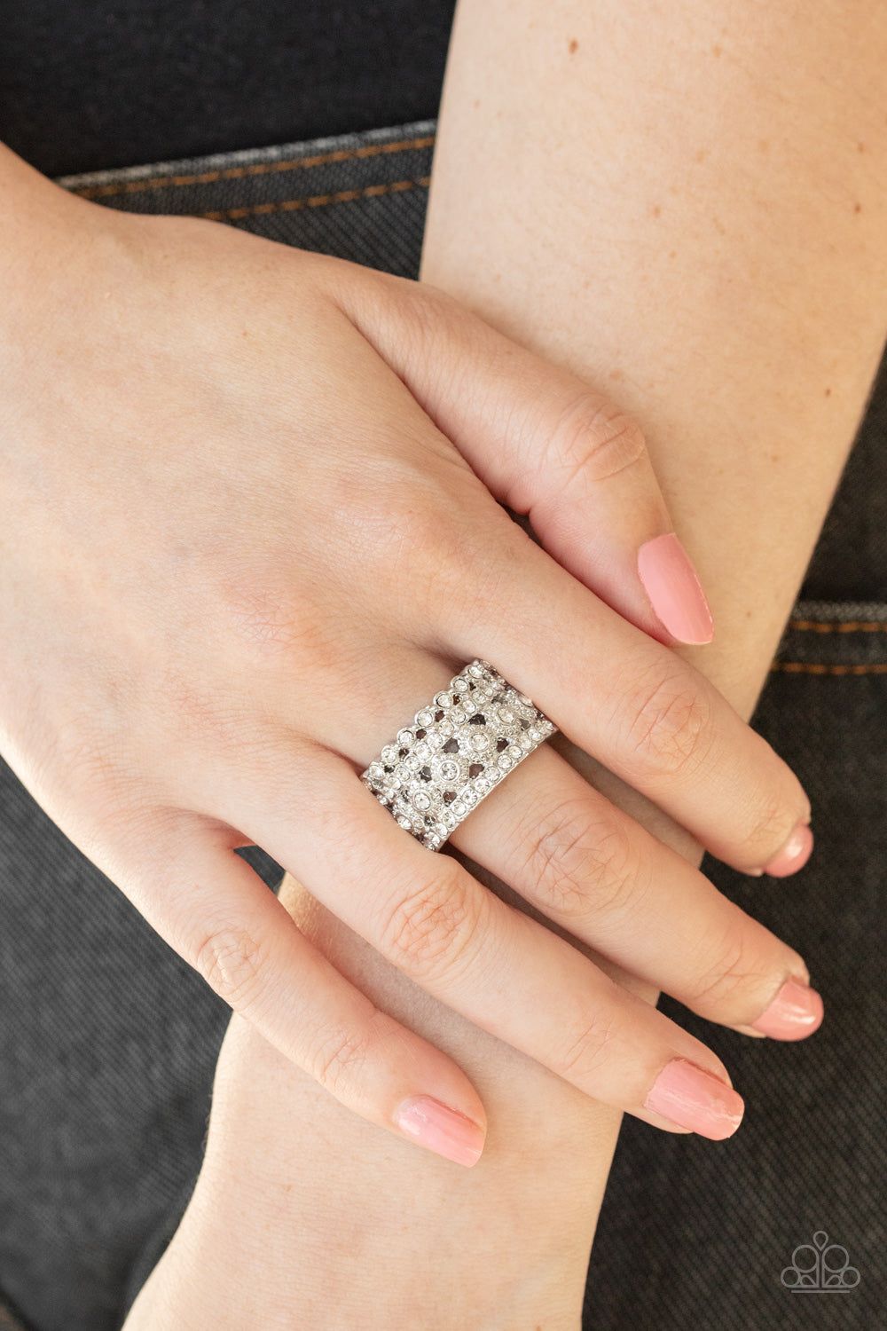 Paparazzi ♥ Countess Couture - White ♥  Ring