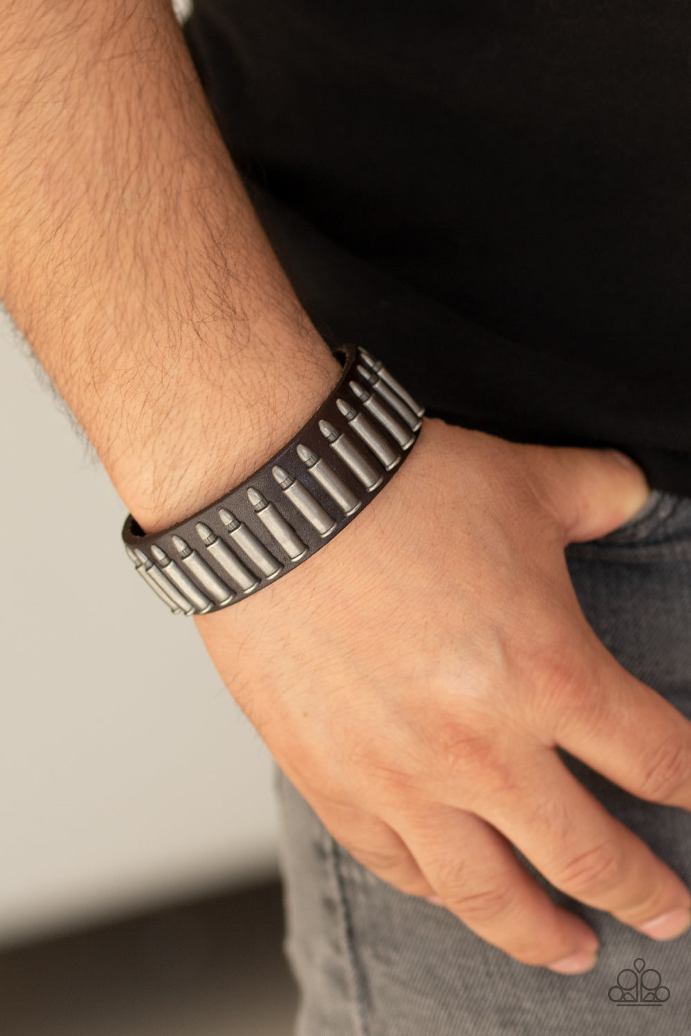 Paparazzi ♥ Armed and Dangerous - Brown ♥  Bracelet