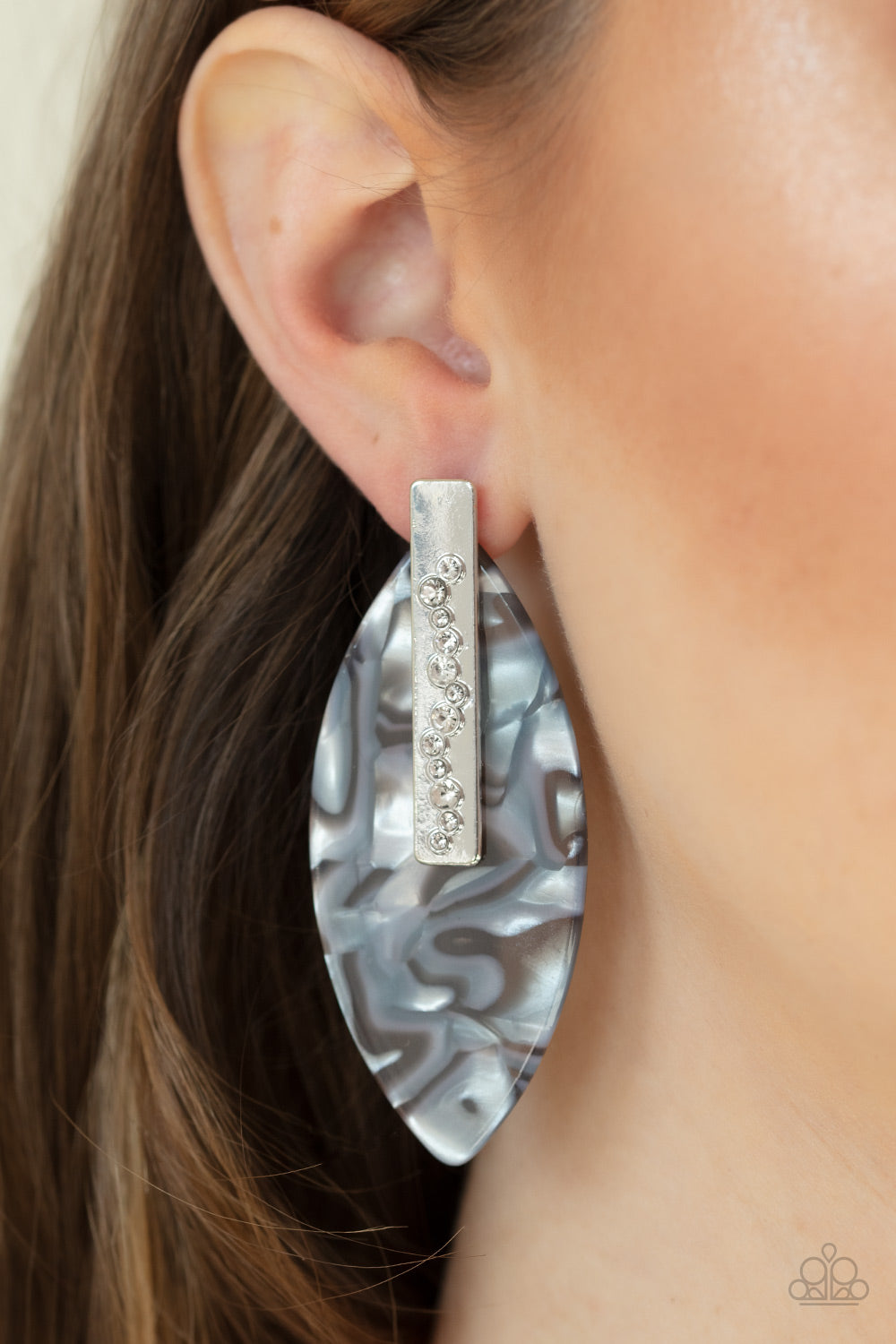 Paparazzi ♥ Maven Mantra - Multi ♥  Post Earrings