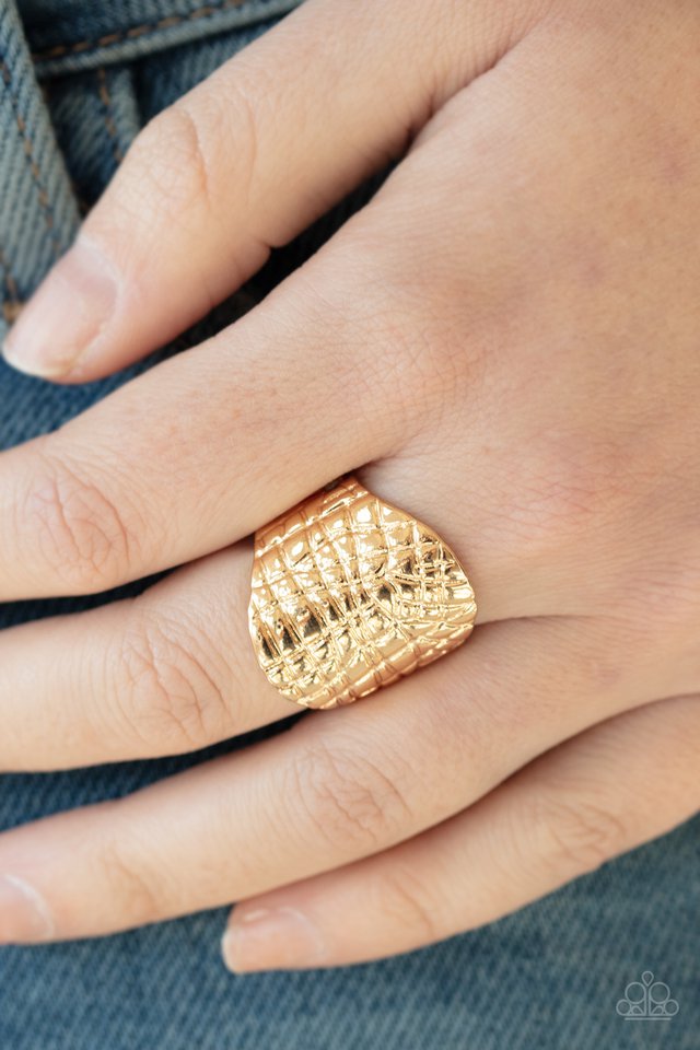 Paparazzi ♥ Metal Jungle - Gold ♥ Ring