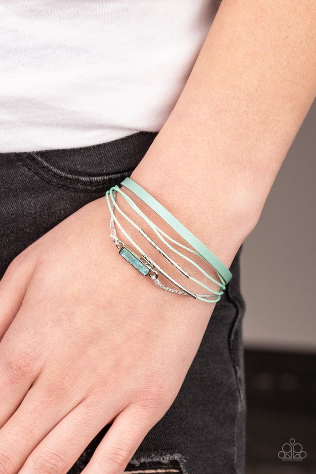 Paparazzi ♥ Interstellar Iridescence - Green ♥ Bracelet