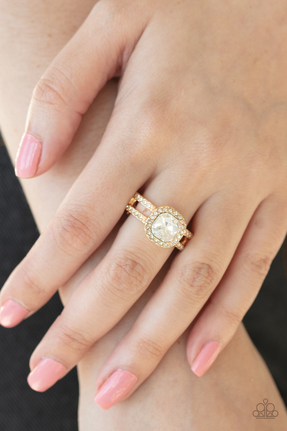 Paparazzi ♥ Countess Charm - Gold ♥  Ring