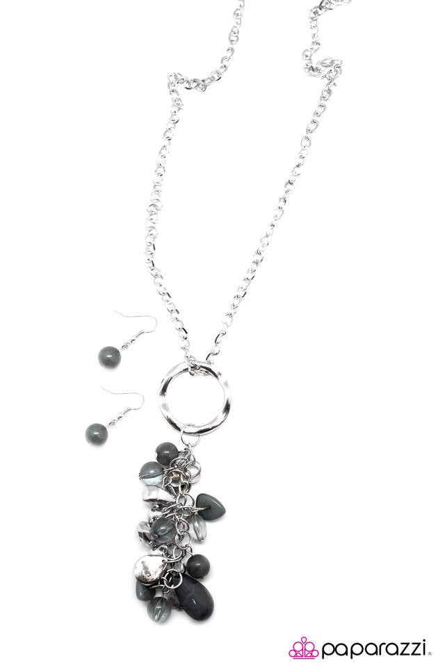 Paparazzi ♥ To The Ends of the Earth - Silver ♥ Necklace