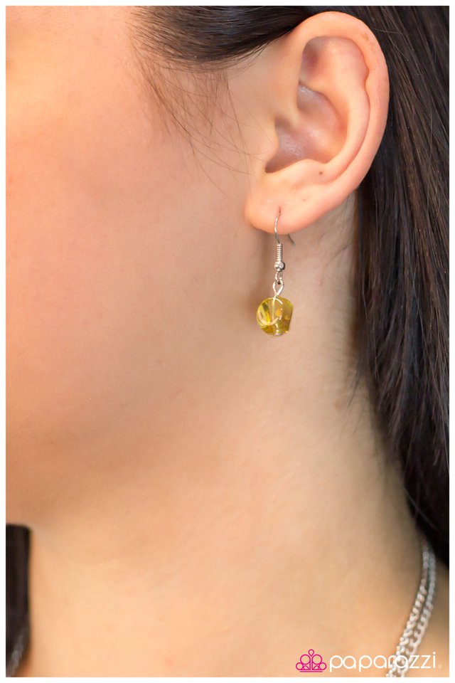 Paparazzi ♥ Fools Rush In - Yellow ♥ Necklace