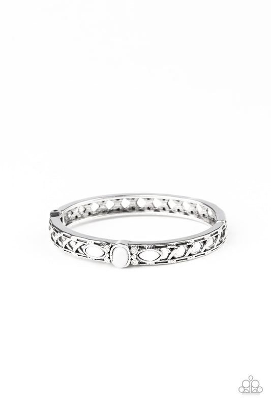 caught-in-the-cross-heirs-white-p9da-wtxx-114xx