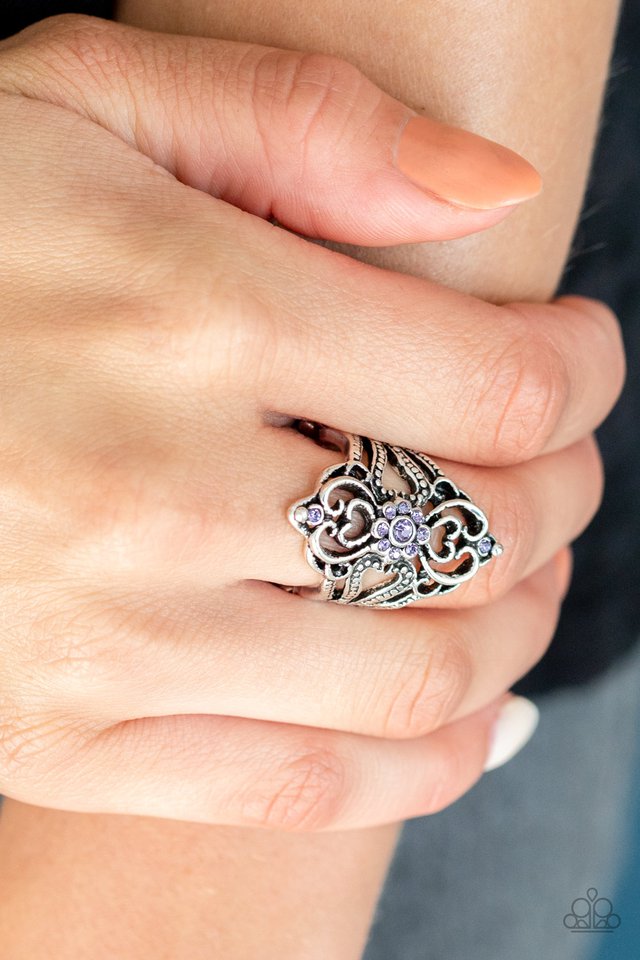 Paparazzi ♥ Totally Taken - Purple ♥ Ring