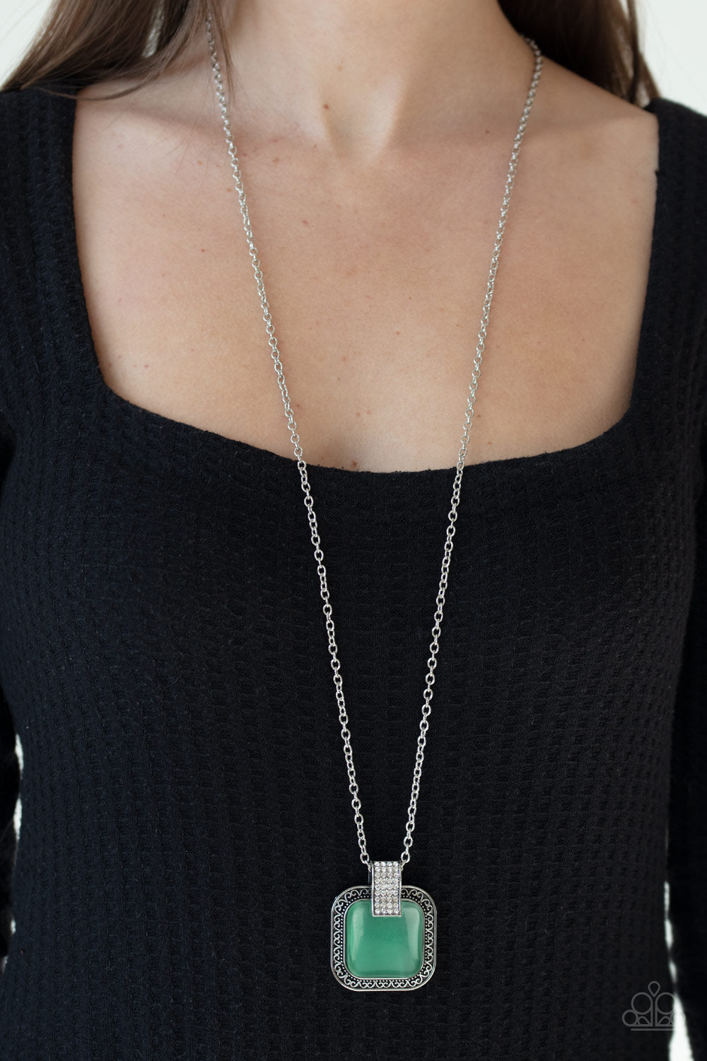 Paparazzi ♥ Effervescent Elegance - Green ♥  Necklace