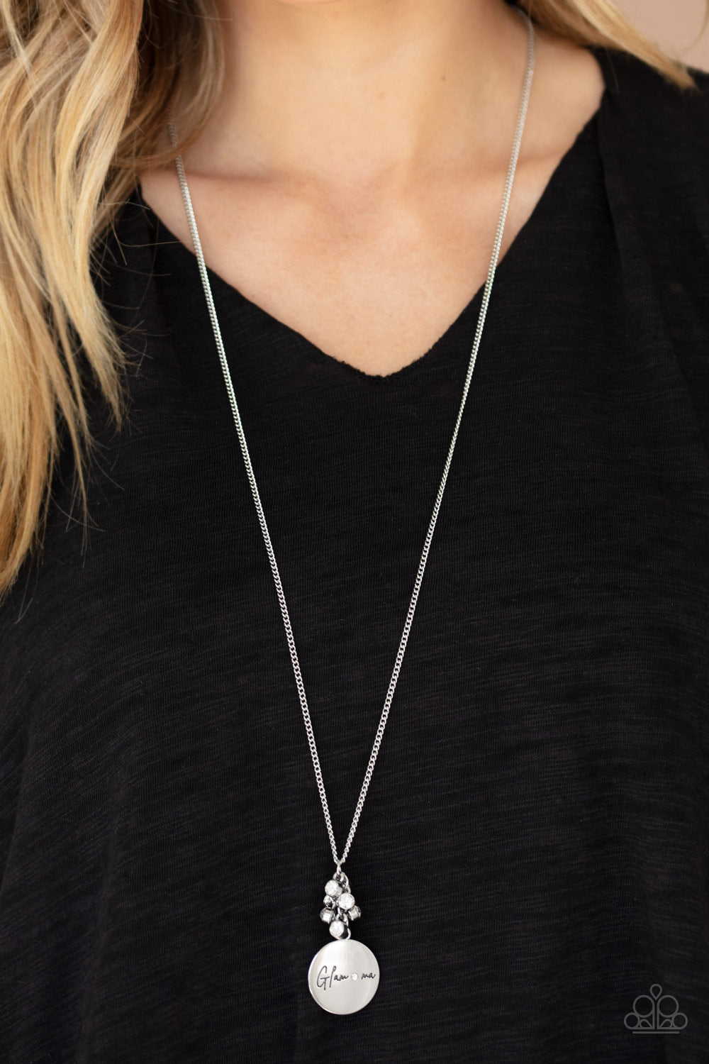 Paparazzi ♥ Going For GLAM-ma - White ♥  Necklace