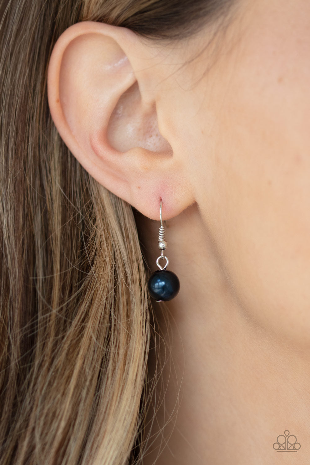 Paparazzi ♥ Night at the Symphony - Blue ♥  Necklace