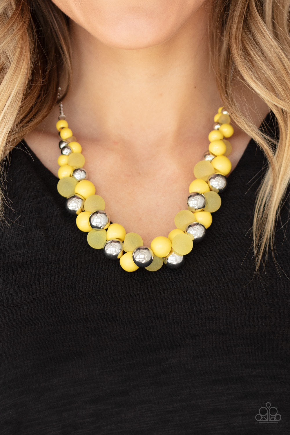 Paparazzi ♥ Bubbly Brilliance - Yellow ♥  Necklace