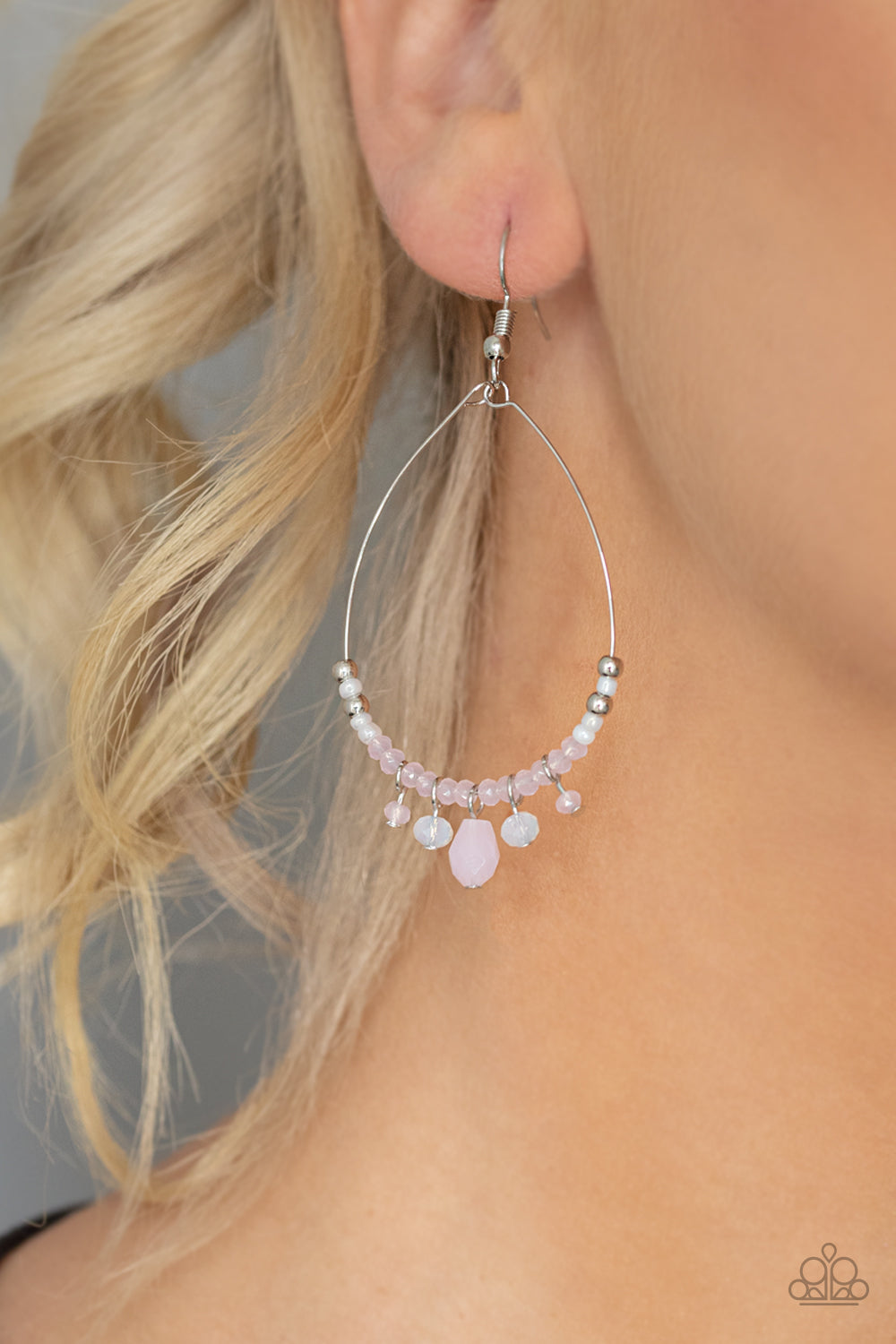 Paparazzi ♥ Exquisitely Ethereal - Pink ♥  Earrings