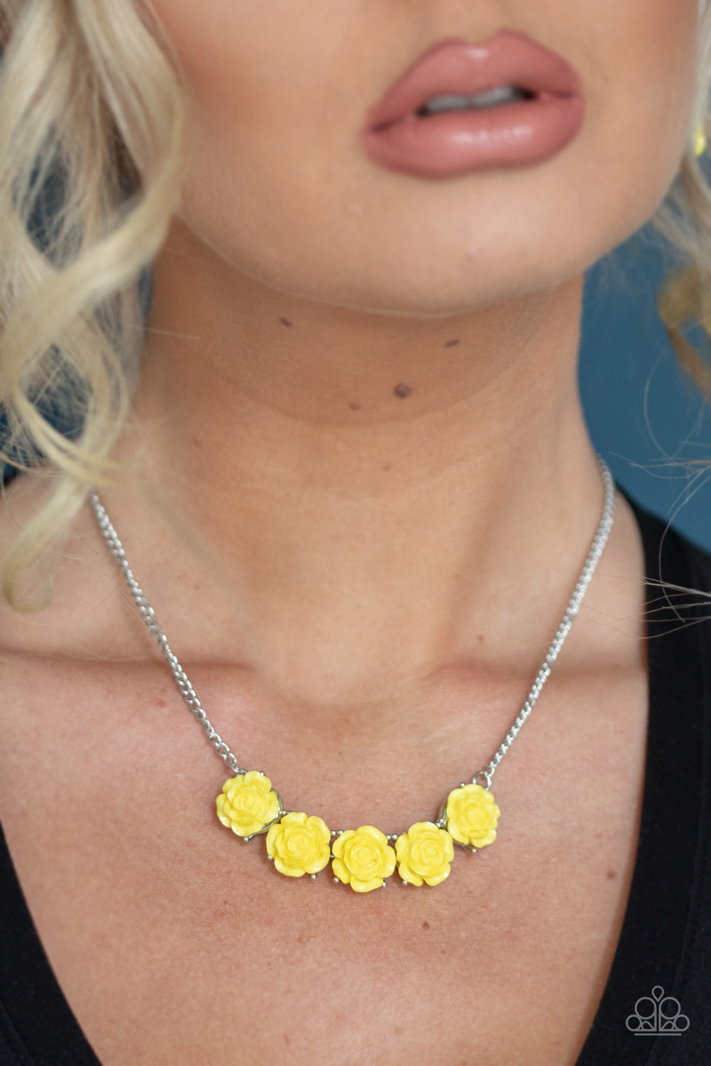 Paparazzi ♥ Garden Party Posh - Yellow ♥  Necklace