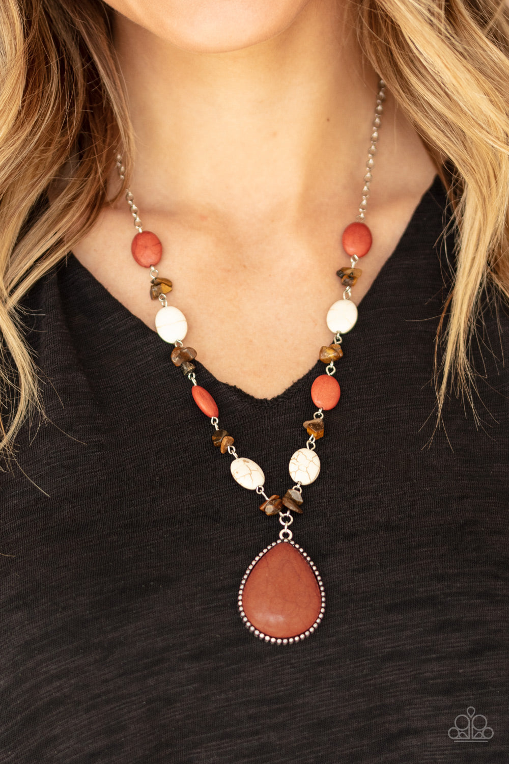 Paparazzi ♥ Desert Diva - Multi ♥  Necklace