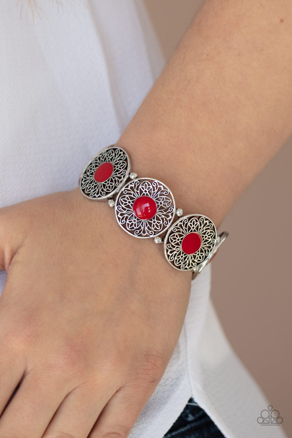 Paparazzi ♥ Painted Garden - Red ♥  Bracelet