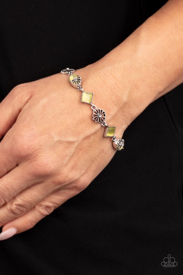 Paparazzi ♥ Eden Etiquette - Yellow ♥ Bracelet