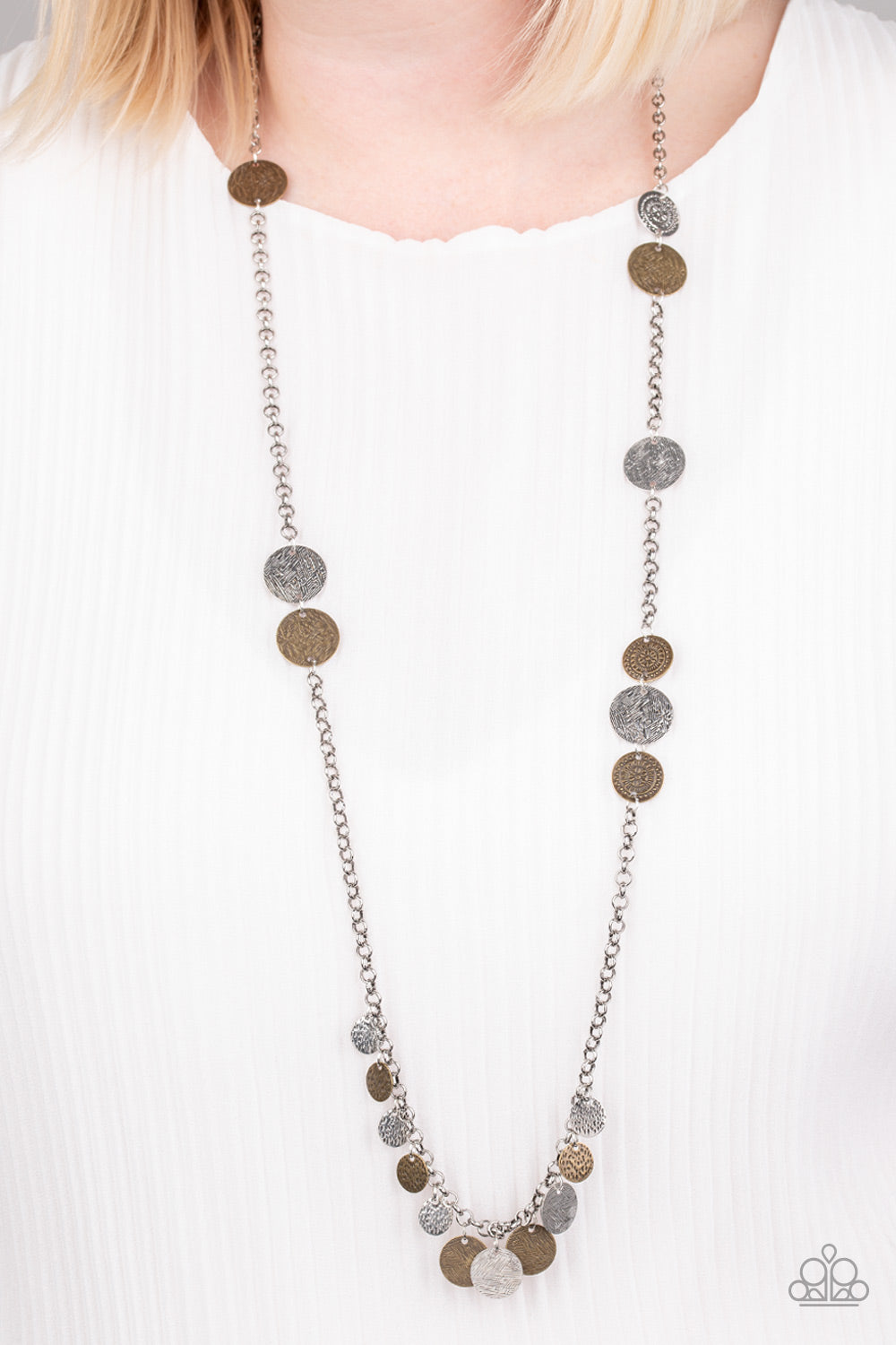 Paparazzi ♥ Trailblazing Trinket - Multi ♥  Necklace