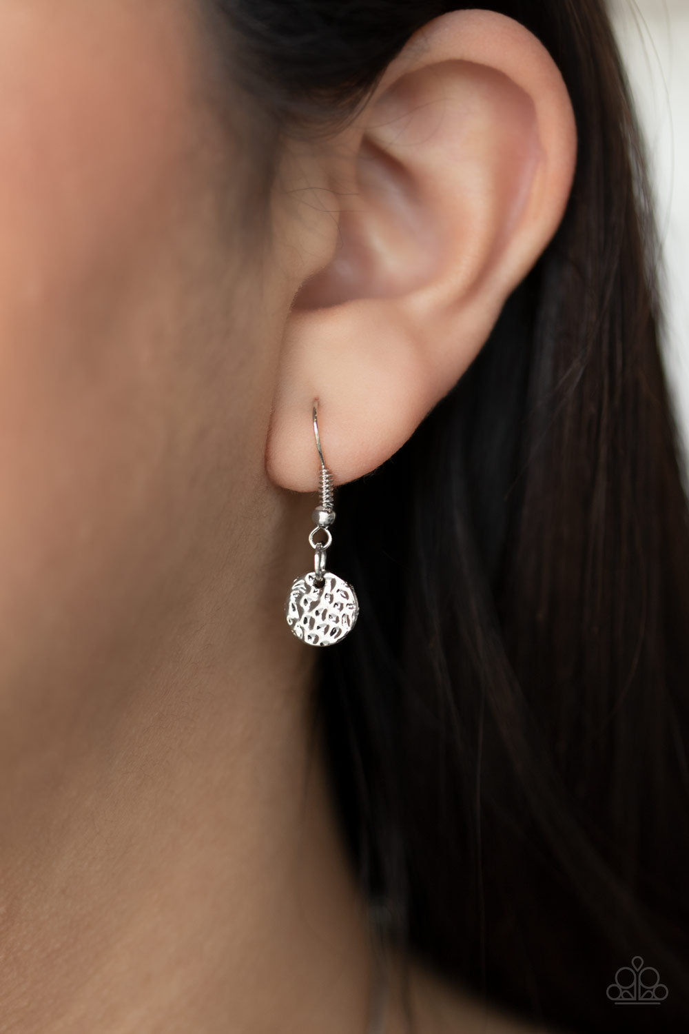 Paparazzi ♥ RADIAL Waves - Silver ♥  Necklace