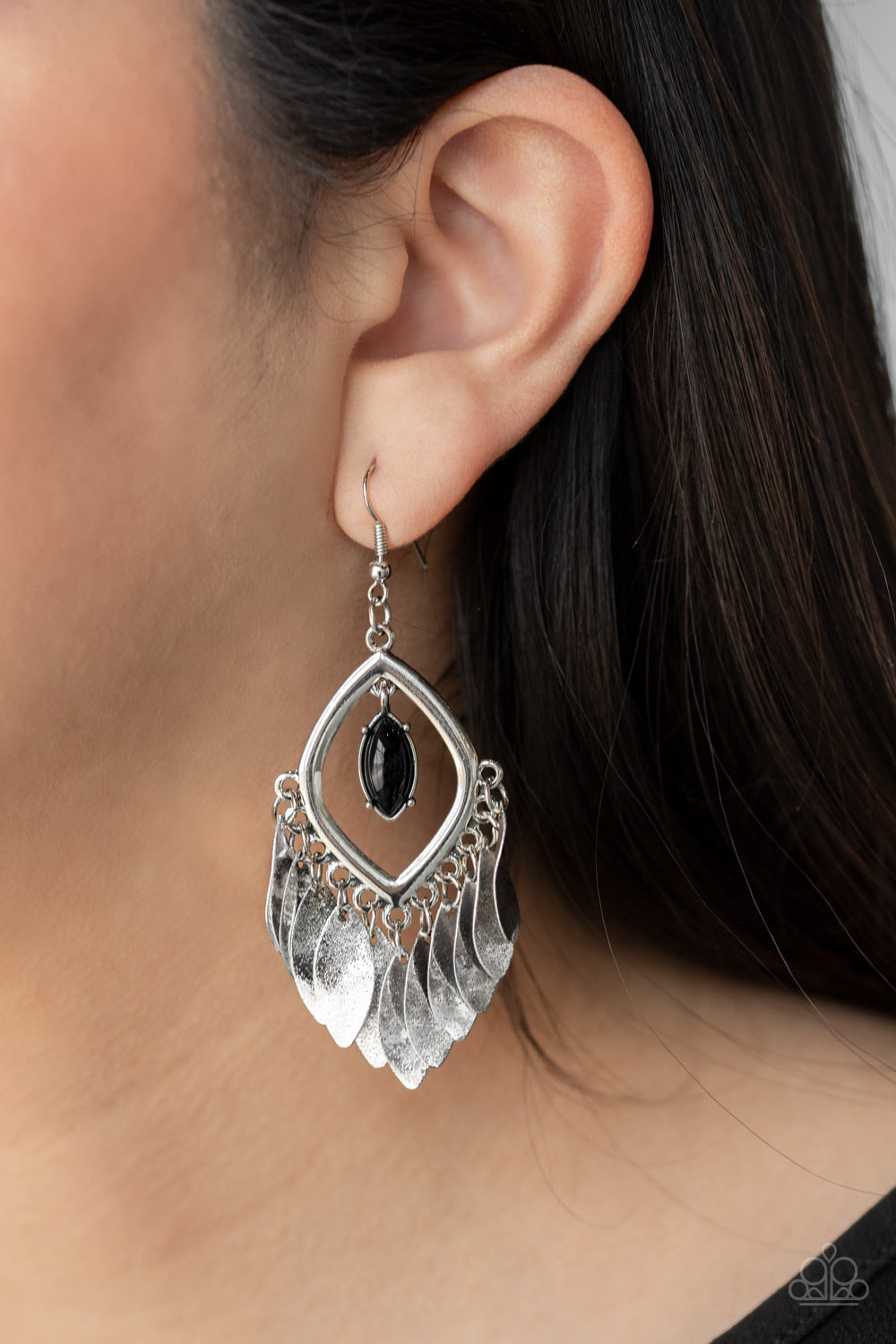 Paparazzi ♥ Sunset Soul - Black ♥  Earrings
