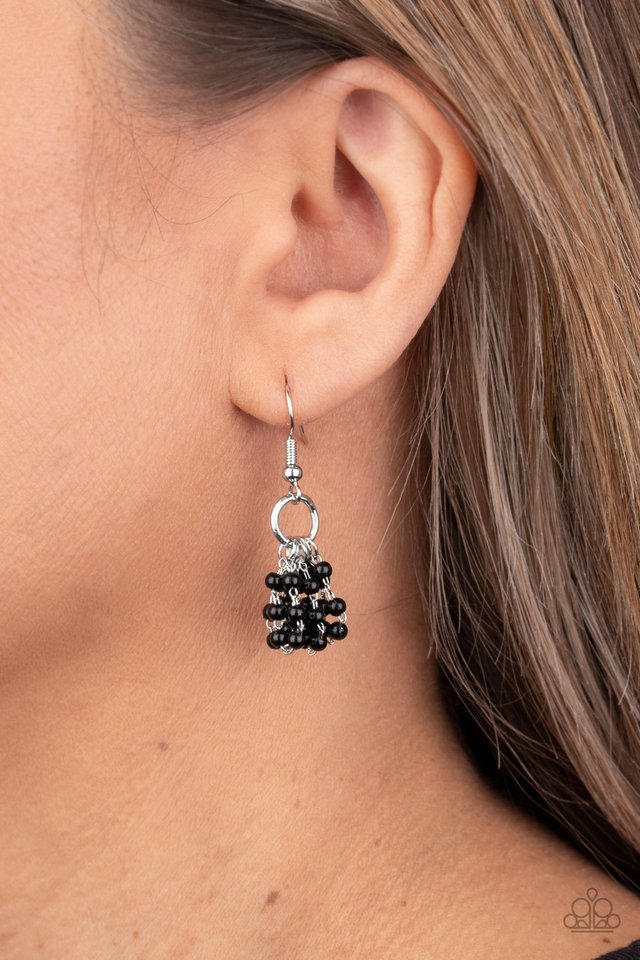 Paparazzi ♥ Party Posh Princess - Black ♥ Earrings