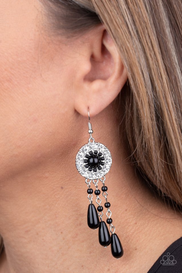 Paparazzi ♥ Dreams Can Come True - Black ♥ Earrings