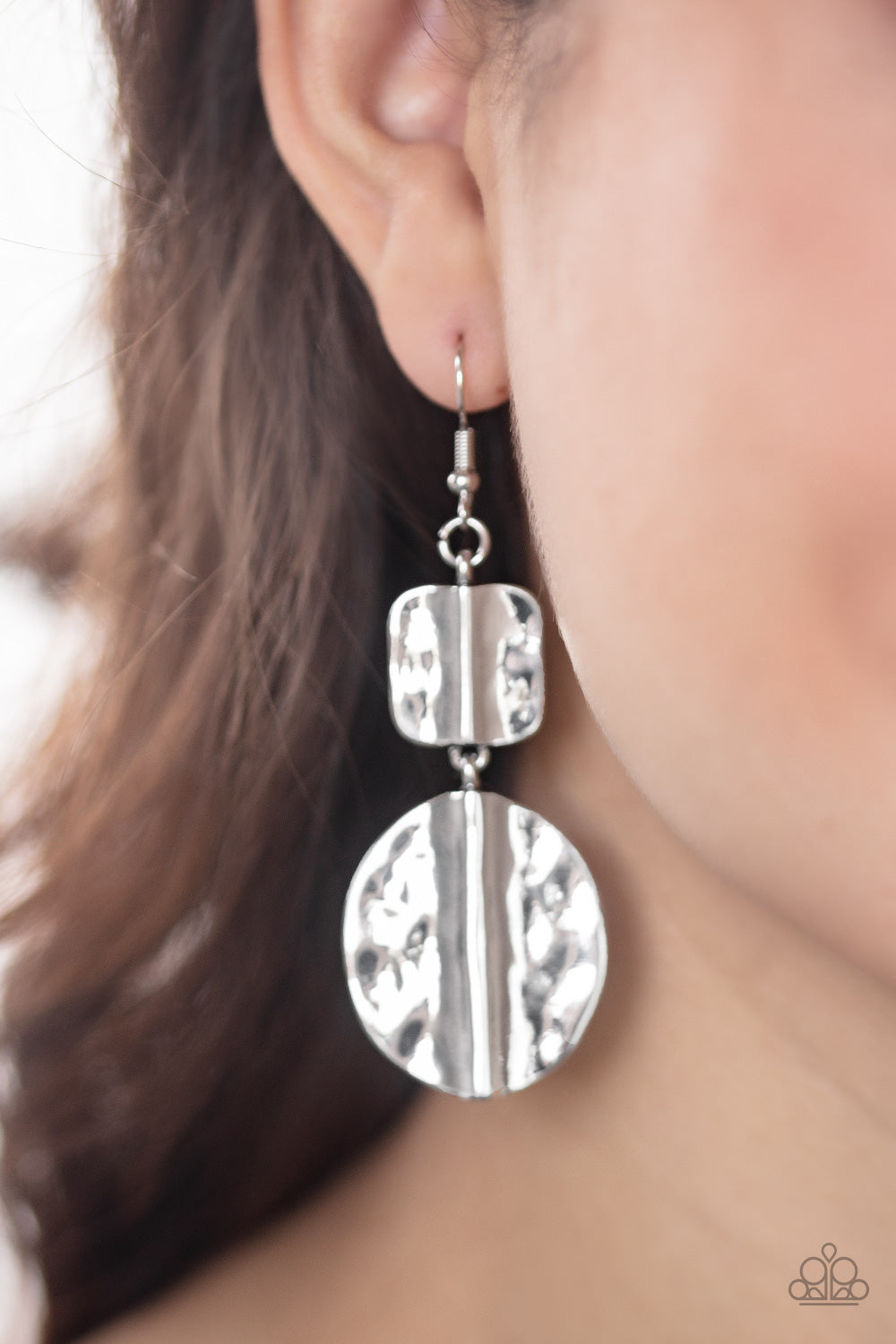 Paparazzi ♥ Lure Allure - Silver ♥  Earrings
