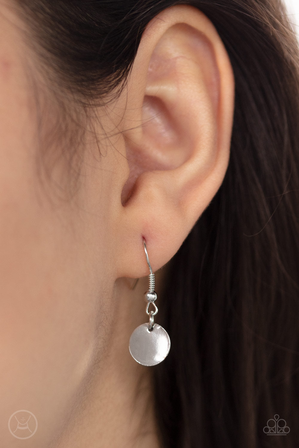 Paparazzi ♥ Minimal Magic - Silver ♥  Necklace