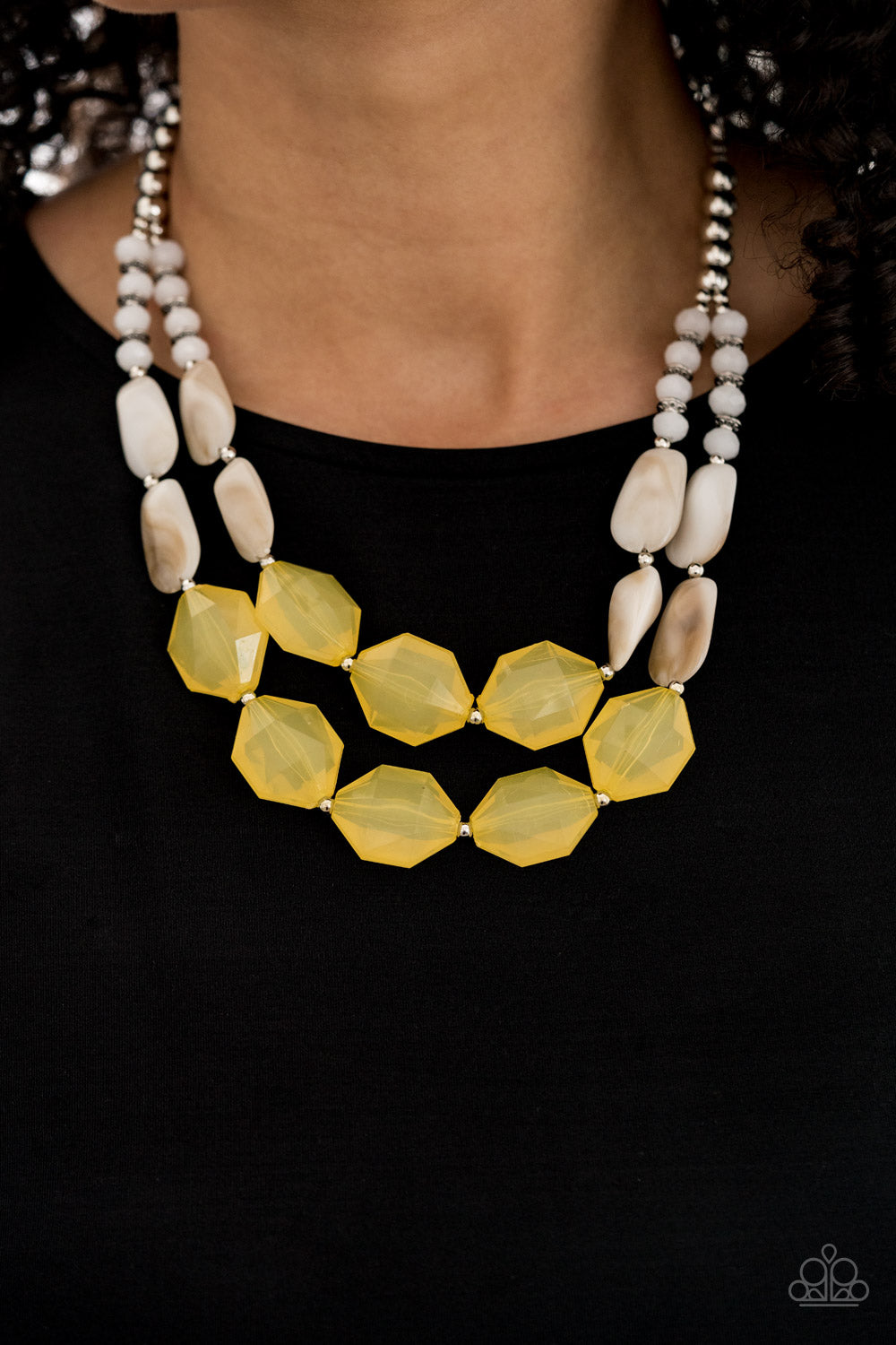 Paparazzi ♥ Seacoast Sunset - Yellow ♥  Necklace