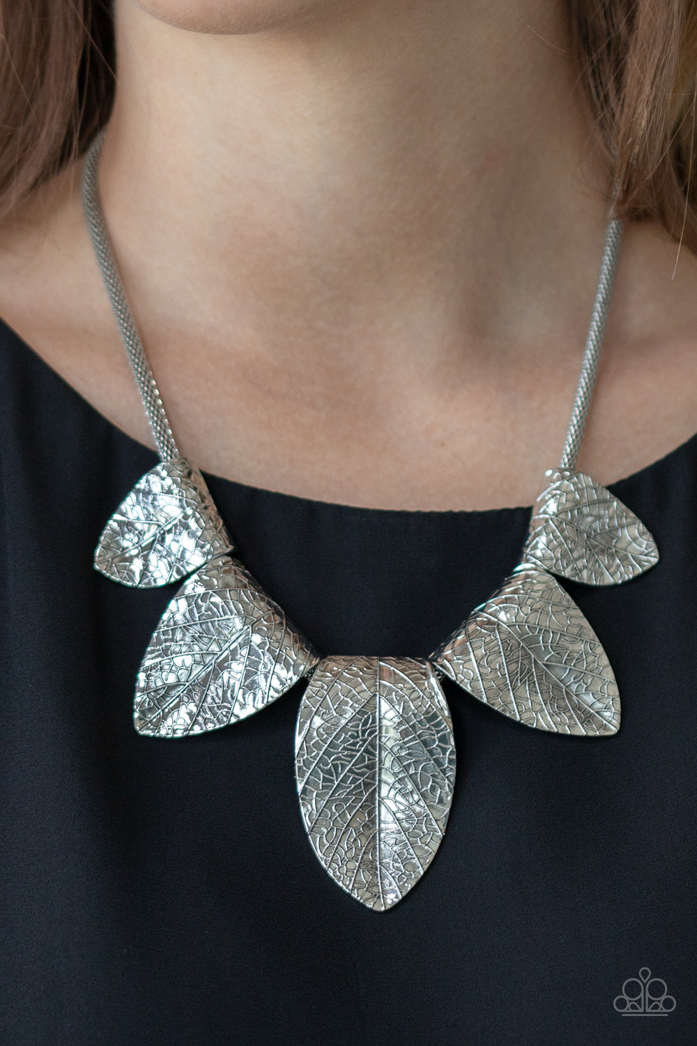 Paparazzi ♥ Garden Gatherer - Silver ♥  Necklace