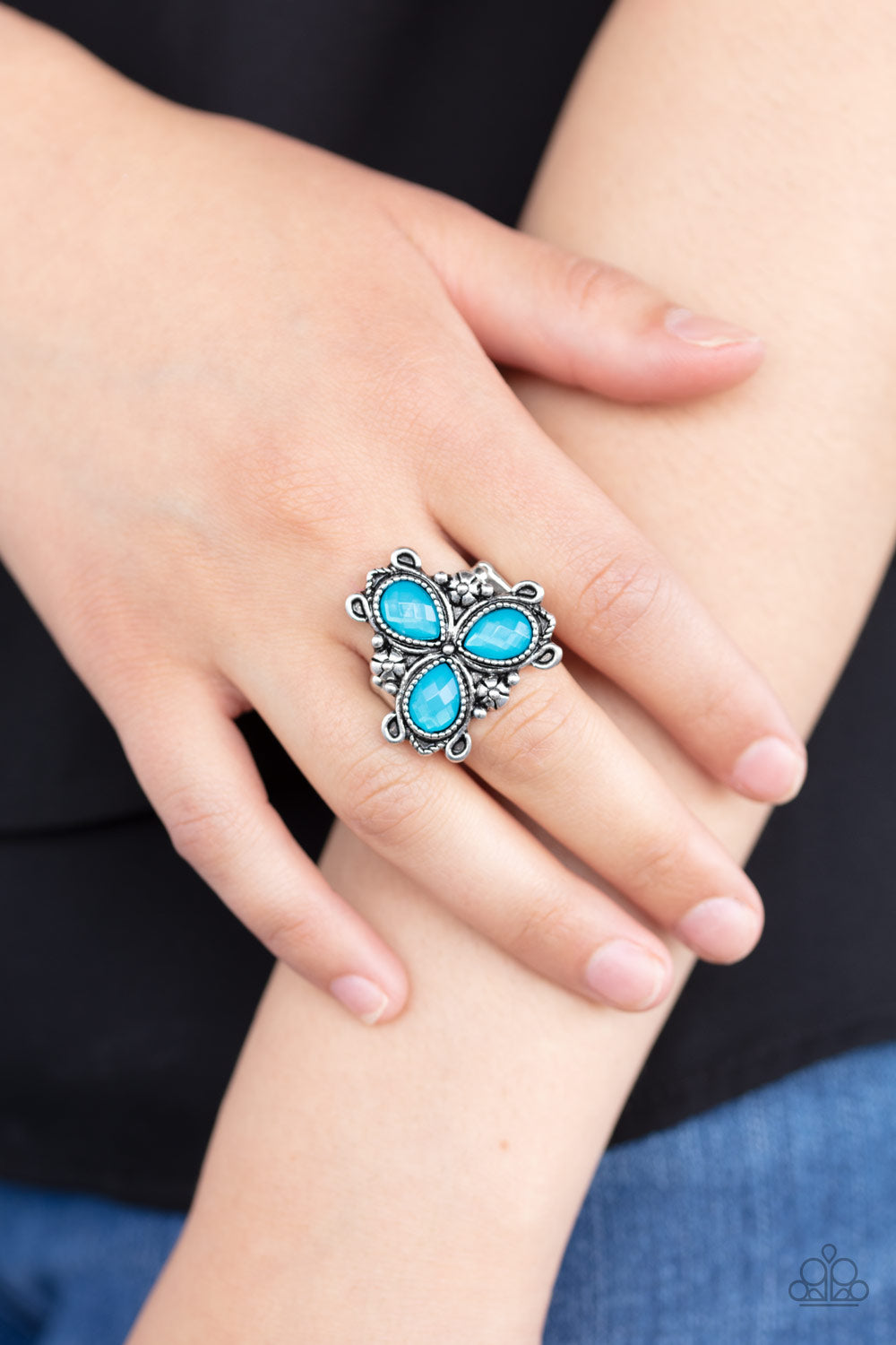 Paparazzi ♥ Ambrosial Garden - Blue ♥  Ring