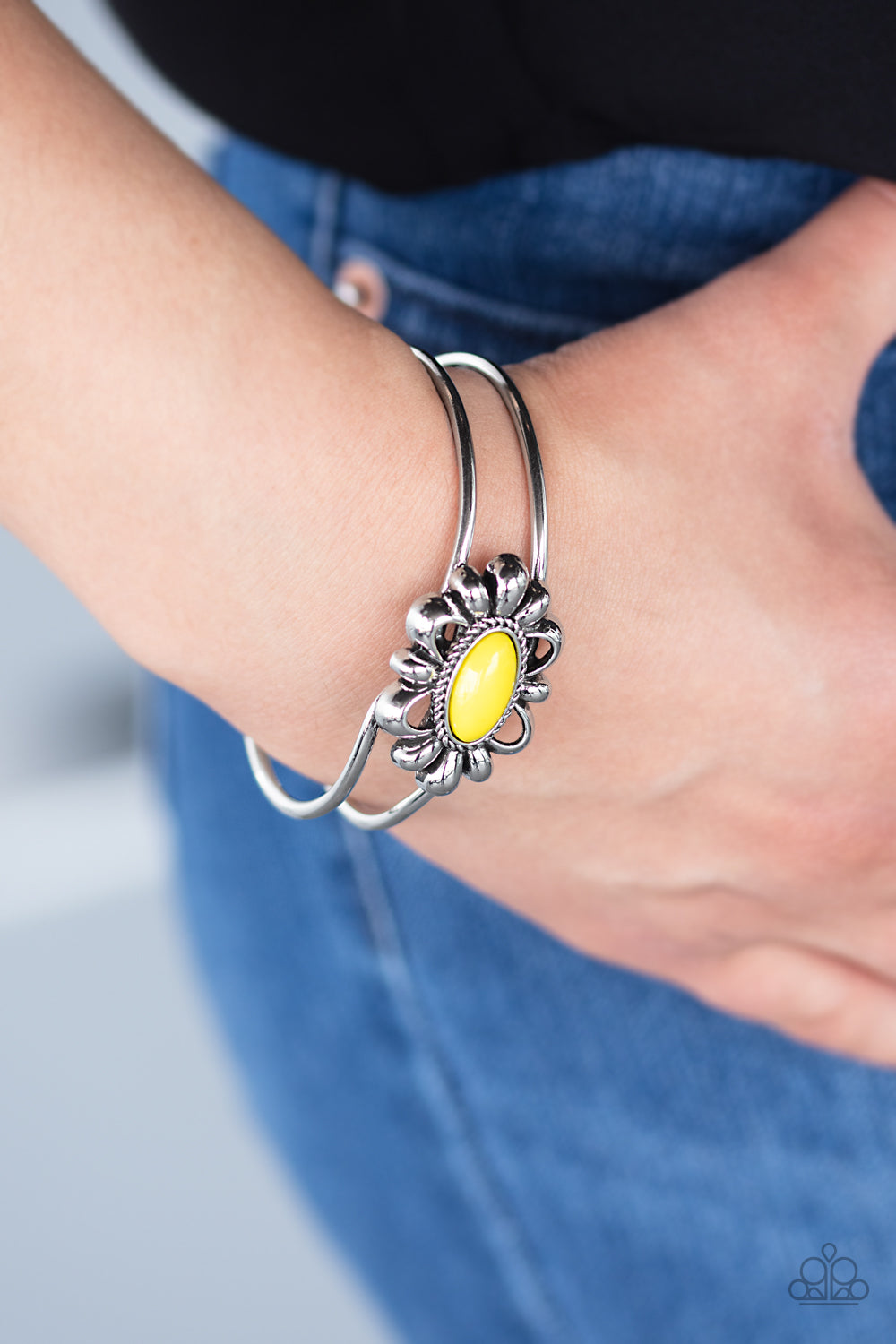 Paparazzi ♥ Serene Succulent - Yellow ♥  Bracelet