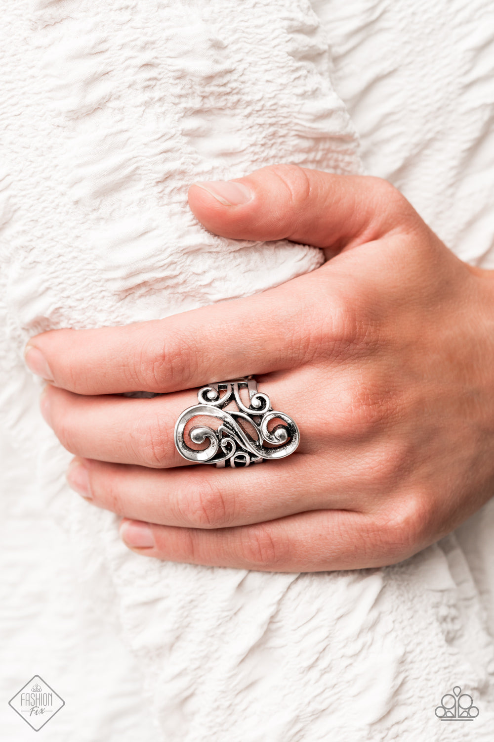 Paparazzi ♥ Musical Motif - Silver ♥  Ring