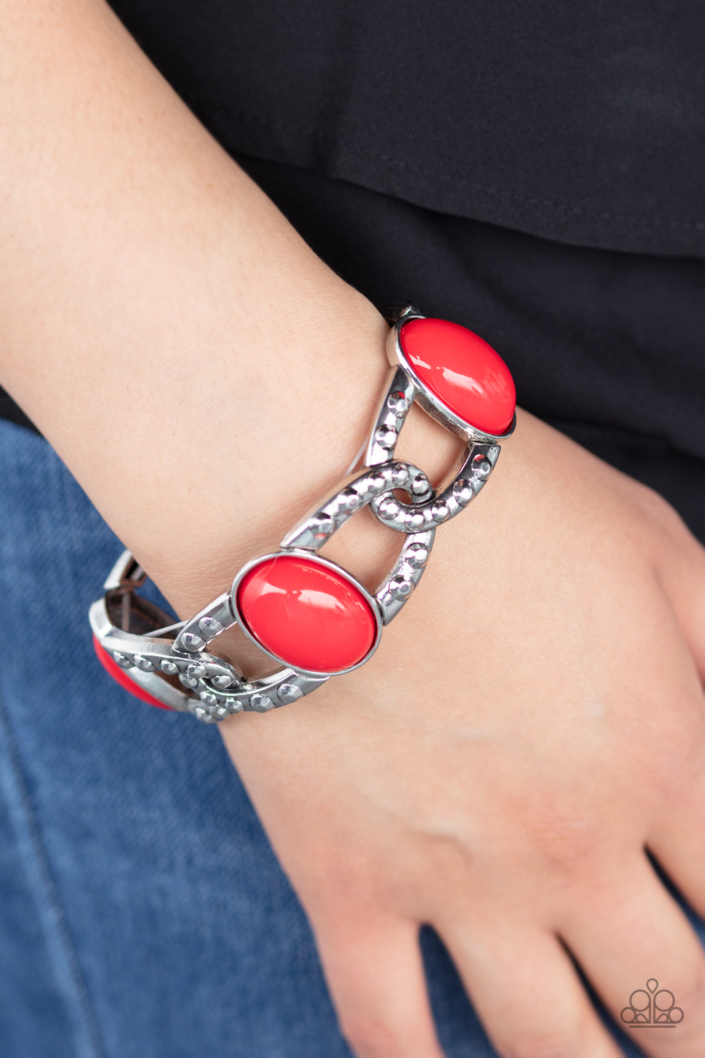 Paparazzi ♥ Dreamy Gleam - Red ♥  Bracelet