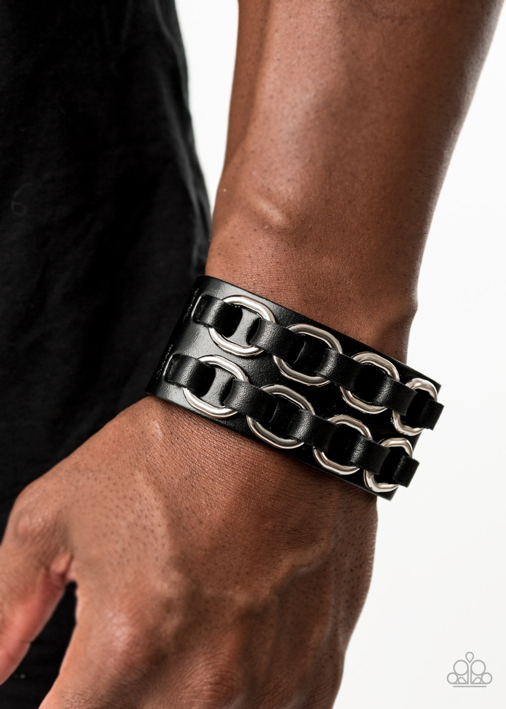 Paparazzi ♥ Throttle It Out - Black ♥  Bracelet